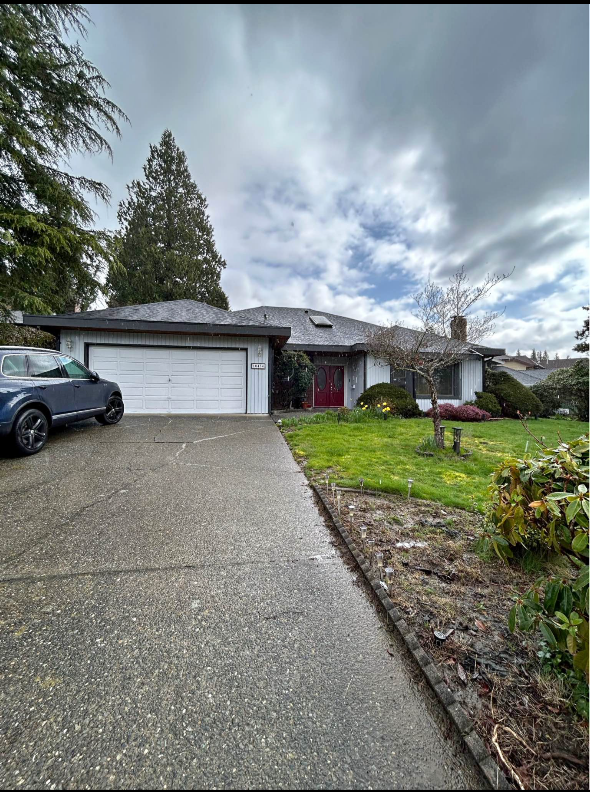 10454 Fraserglen Drive